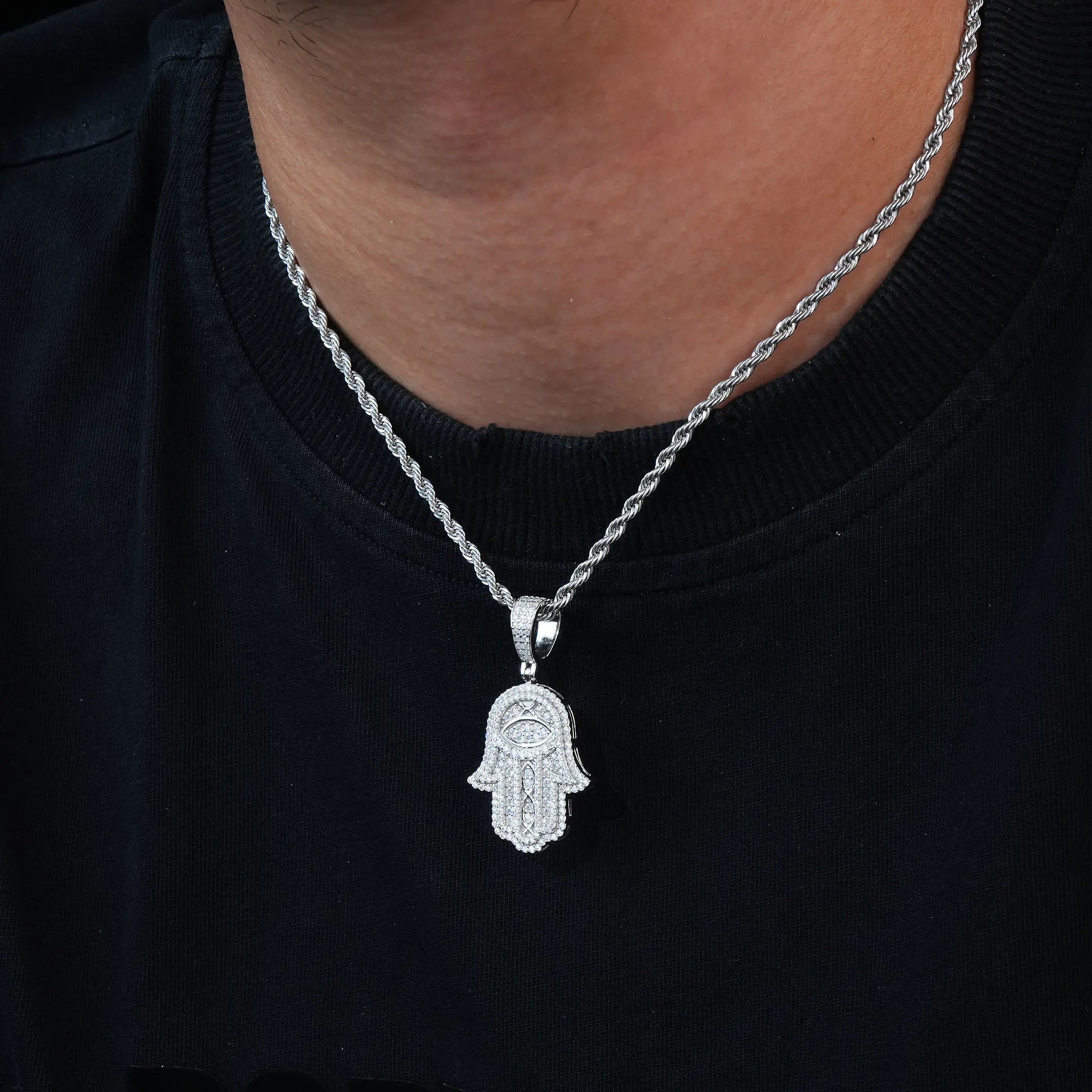 S925 Moissanite Hamsa Pendant